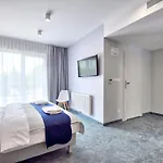 Savana 4*