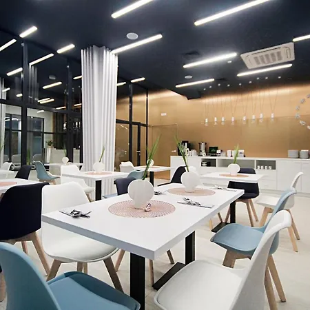 Savana 公寓式酒店 4*