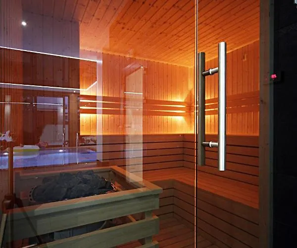 Aparthotel Savana 4*